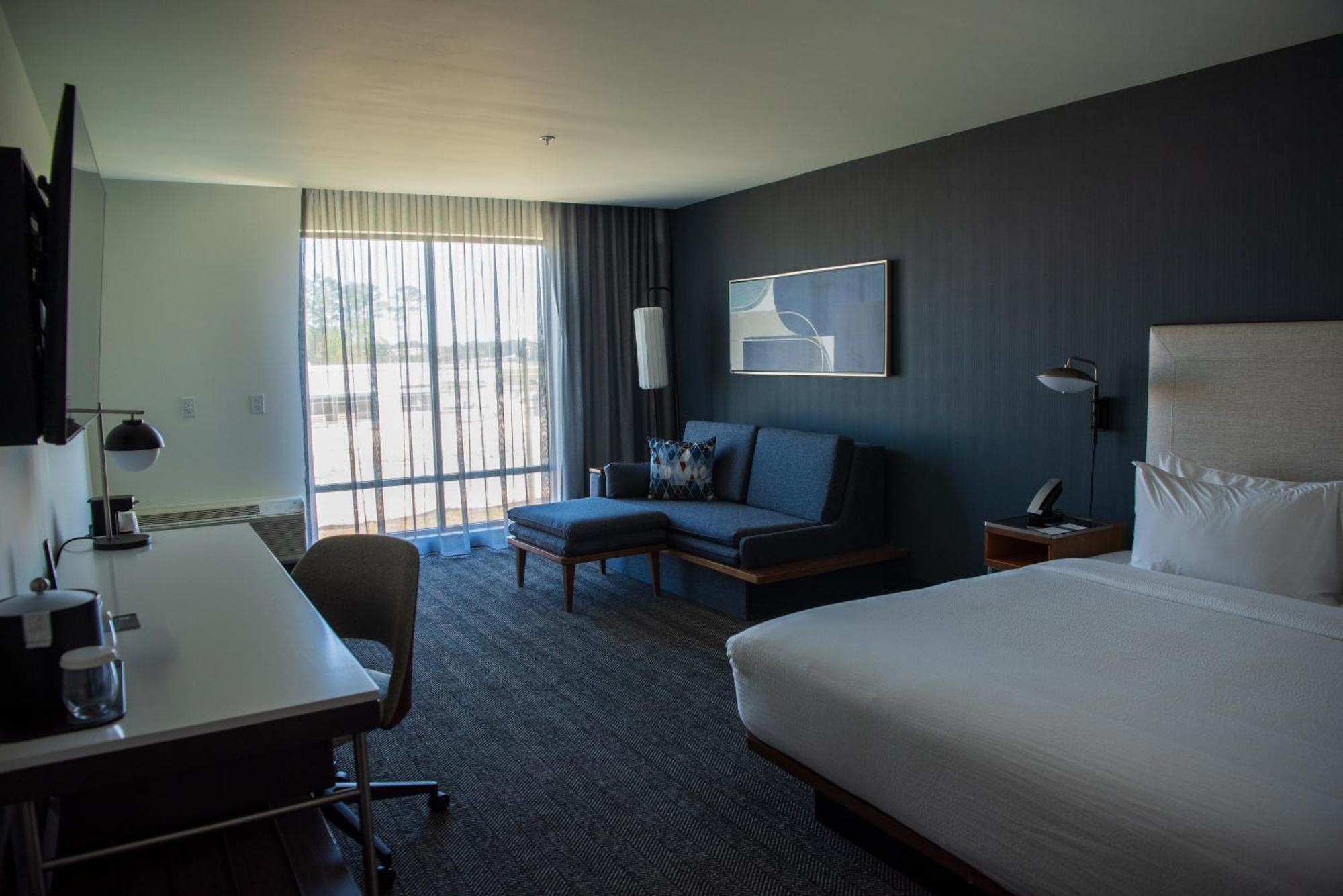 Courtyard By Marriott Lake City Ngoại thất bức ảnh